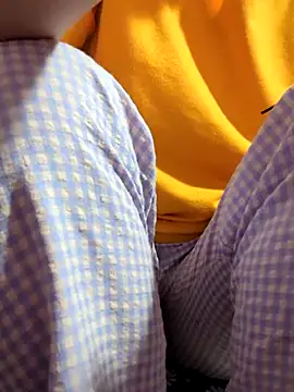 Snapshot of opna8 chatting on 02.20.26 opna8 online show from 02.20.26