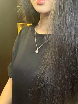 Nhinhi18 online show from 05.13.26