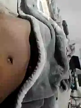 Snapshot of fcbk_black chatting on 11.28.25 fcbk black online show from 11.28.25