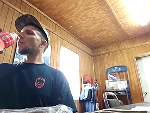 Snapshot of sloppytopkins chatting on 04.01.26 sloppytopkins online show from 04.01.26