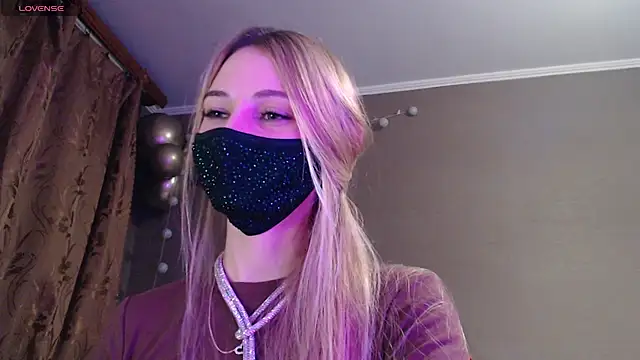 Iris lave online show from 11.05.25