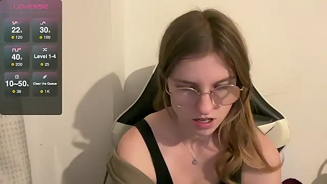 BustyKellyXXX online show from 12.21.25