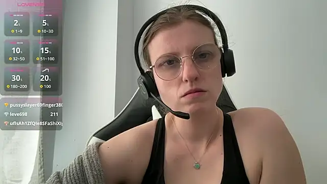 BustyKellyXXX online show from 05.04.26