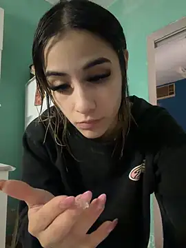 Babylovetiernax online show from 11.29.25