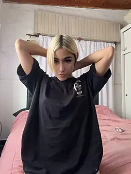 Babylovetiernax online show from 04.29.26