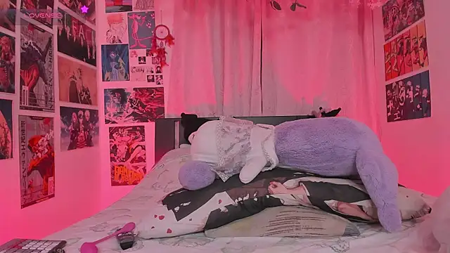 FluffyMelons online show from 05.17.26