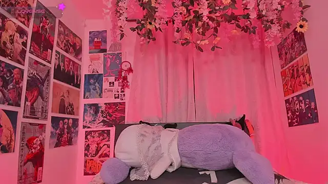 FluffyMelons online show from 06.07.26