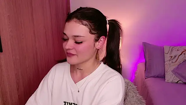 Snapshot of DulceDuarte chatting on 01.11.26 DulceDuarte online show from 01.11.26