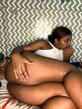 chocolatito-ho online show from 11.04.25