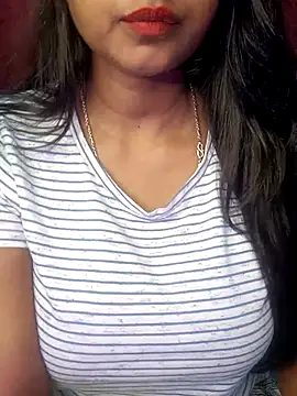 Snapshot of Ishu_Lovee chatting on 12.19.25 Ishu Lovee online show from 12.19.25