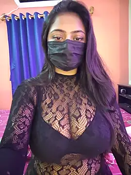 Ishu Lovee online show from 06.18.26