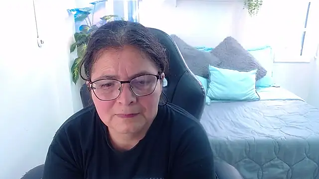 Snapshot of Linda_banks_ chatting on 09.16.25 Linda banks  online show from 09.16.25