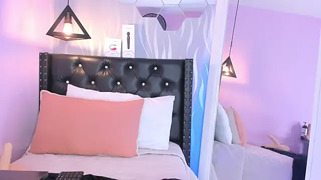 lucia-cute online show from 03.10.26