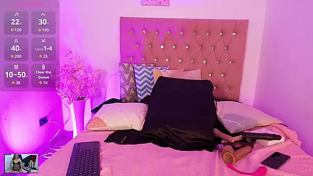 bonny wild online show from 09.13.25