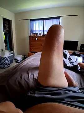 Snapshot of pullitoff chatting on 11.09.25 pullitoff online show from 11.09.25