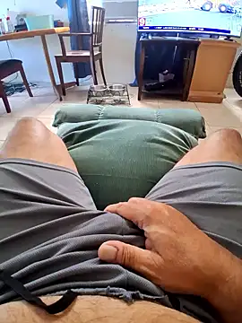 Snapshot of pullitoff chatting on 01.09.26 pullitoff online show from 01.09.26