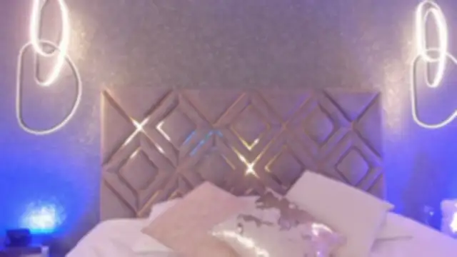 Caro Suarez online show from 10.20.25