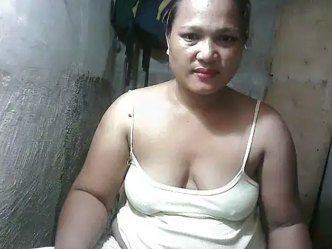 Snapshot of lady_helen00 chatting on 07.13.26 lady helen00 online show from 07.13.26