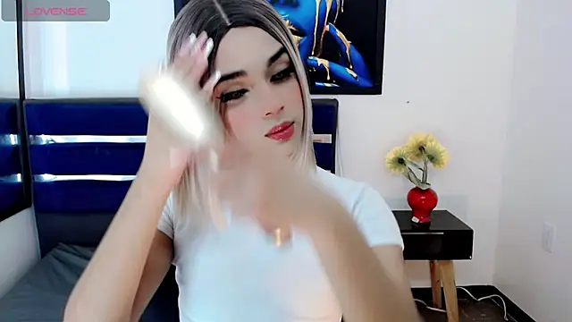 Snapshot of HANNAH_BACKERS chatting on 09.15.25 HANNAH BACKERS online show from 09.15.25