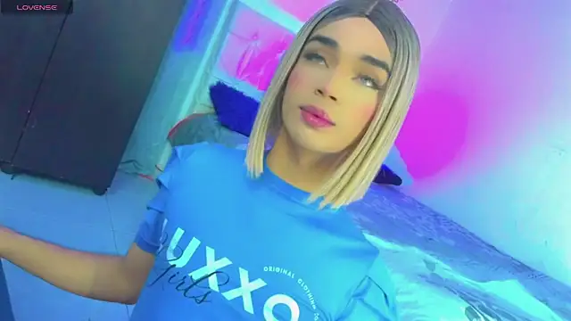 Snapshot of HANNAH_BACKERS chatting on 10.15.25 HANNAH BACKERS online show from 10.15.25