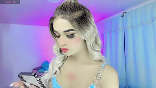 Snapshot of HANNAH_BACKERS chatting on 12.03.25 HANNAH BACKERS online show from 12.03.25