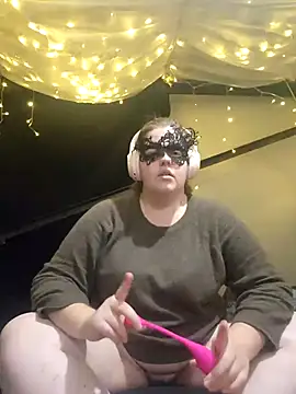 VeiledMuse online show from 11.10.25