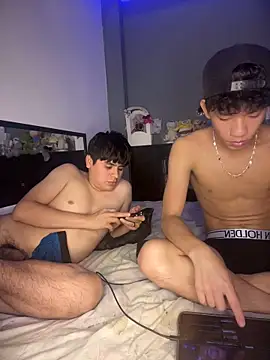 Kailertwink online show from 06.09.26