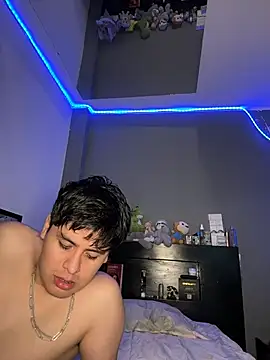 Kailertwink online show from 07.12.26