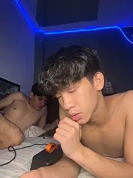 Kailertwink online show from 07.23.26