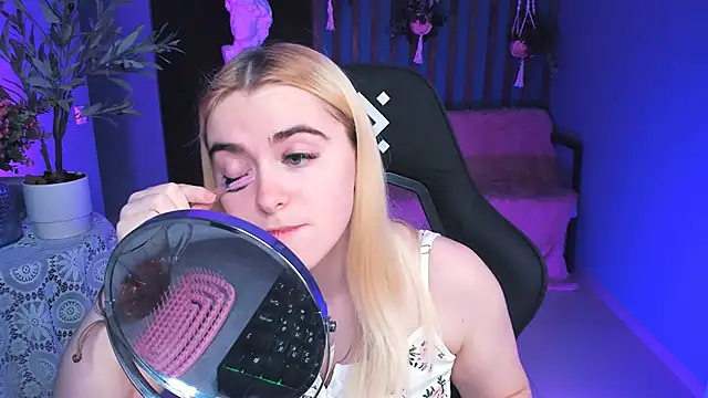 Stef Nicks online show from 12.01.25