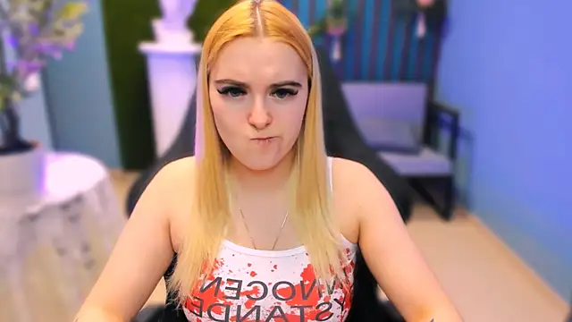 Snapshot of Stef_Nicks chatting on 03.06.26 Stef Nicks online show from 03.06.26