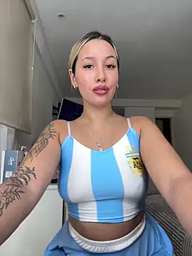 Snapshot of miagarcia250 chatting on 02.19.26 miagarcia250 online show from 02.19.26