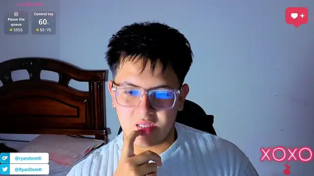 Snapshot of Ryan_Doretti chatting on 09.10.25 Ryan Doretti online show from 09.10.25