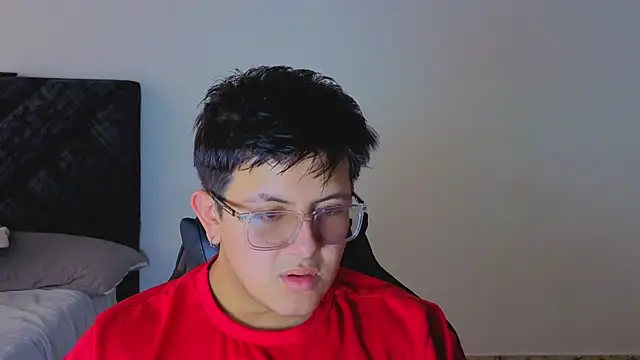 Snapshot of Ryan_Doretti chatting on 10.06.25 Ryan Doretti online show from 10.06.25