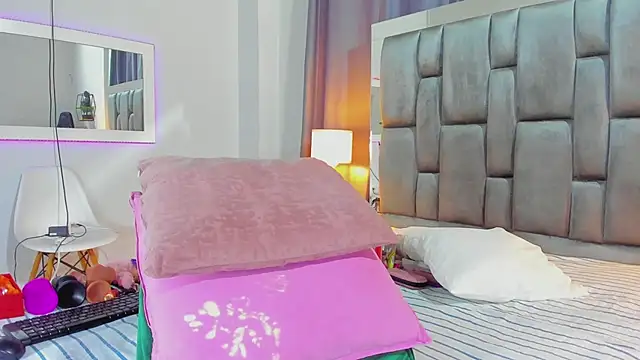 Violet horny05 online show from 10.07.25