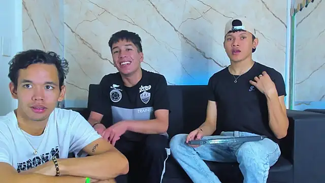 Snapshot of jeremytonner chatting on 09.10.25 jeremytonner online show from 09.10.25