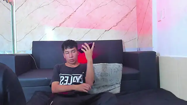 Snapshot of jeremytonner chatting on 09.15.25 jeremytonner online show from 09.15.25