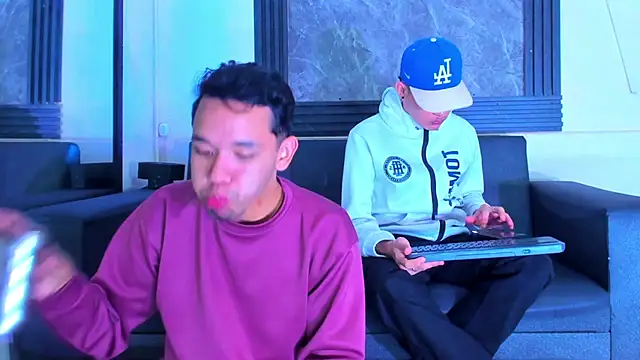 Snapshot of jeremytonner chatting on 11.13.25 jeremytonner online show from 11.13.25