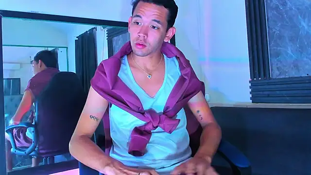 Snapshot of jeremytonner chatting on 12.02.25 jeremytonner online show from 12.02.25