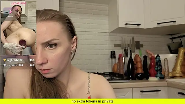 Snapshot of Edena_ chatting on 04.16.26 Edena online show from 04.16.26
