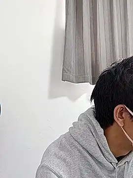 Snapshot of mitsuki0915 chatting on 11.17.25 mitsuki0915 online show from 11.17.25