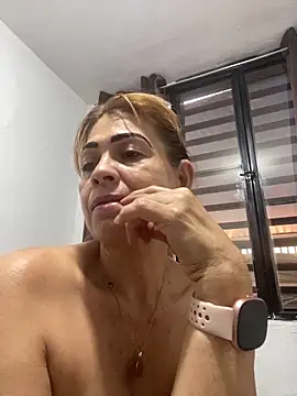 Sexysquirtmommy online show from 05.09.26
