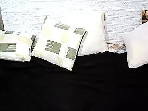 Snapshot of xxhottinybabe chatting on 01.08.26 xxhottinybabe online show from 01.08.26