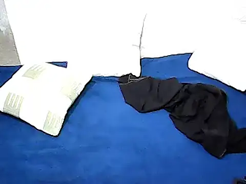 Snapshot of xxhottinybabe chatting on 01.11.26 xxhottinybabe online show from 01.11.26