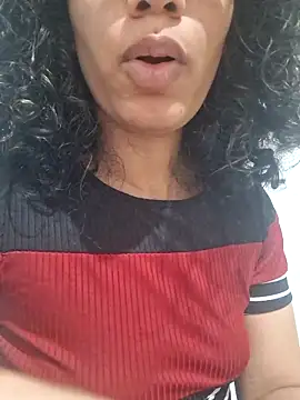 Snapshot of RavenShyfit chatting on 02.26.26 RavenShyfit online show from 02.26.26