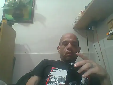 Snapshot of mexhotbi chatting on 04.15.26 mexhotbi online show from 04.15.26