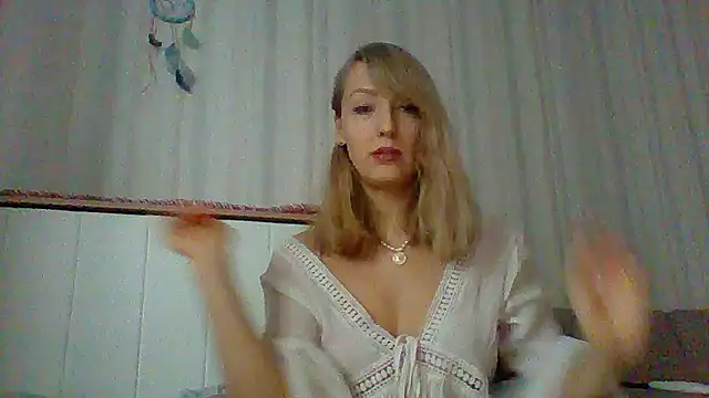 Snapshot of Vexxaa chatting on 01.15.26 Vexxaa online show from 01.15.26