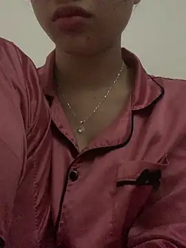 Snapshot of Nguyenha11 chatting on 12.22.25 Nguyenha11 online show from 12.22.25