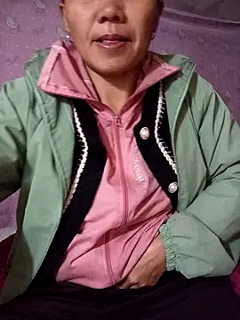 Snapshot of TinTin321 chatting on 11.22.25 TinTin321 online show from 11.22.25