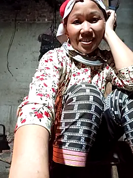 Snapshot of TinTin321 chatting on 12.01.25 TinTin321 online show from 12.01.25